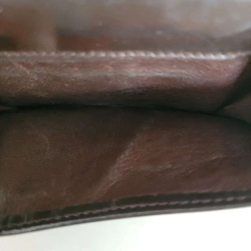 Gucci Vintage Brown Patent Leather Interlocking G Bifold Wallet 035-0416-1926-5